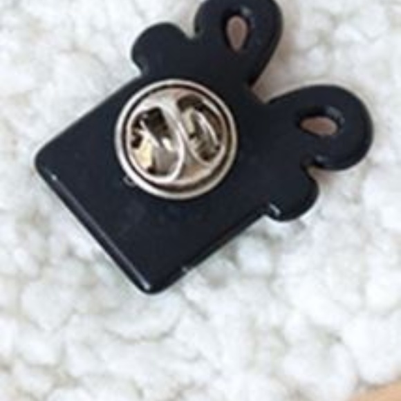 5/$24 🎅 Santa Pin Brooch - Picture 2 of 7